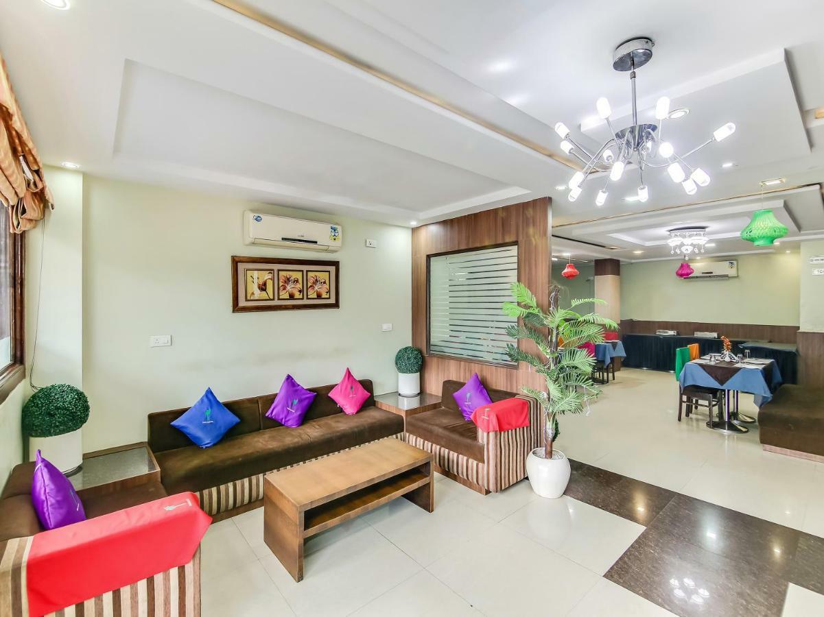 Capital O 32619 Hotel Sugar Palm Gwalior Exterior foto