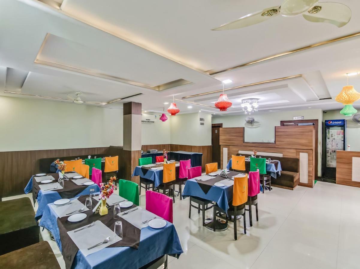 Capital O 32619 Hotel Sugar Palm Gwalior Exterior foto