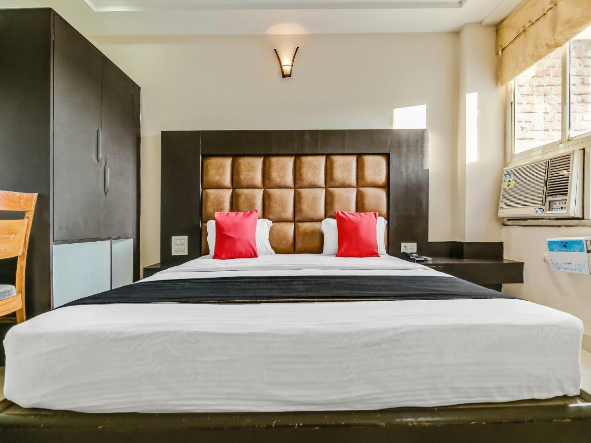Capital O 32619 Hotel Sugar Palm Gwalior Exterior foto
